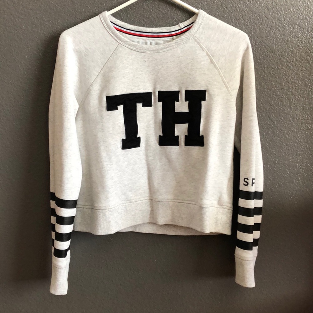 Tommy Hilfiger cropped long sleeve